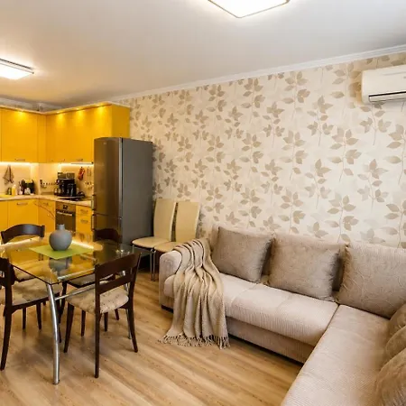 1br W/ Pools & Free Parking | Walk To * Burgas